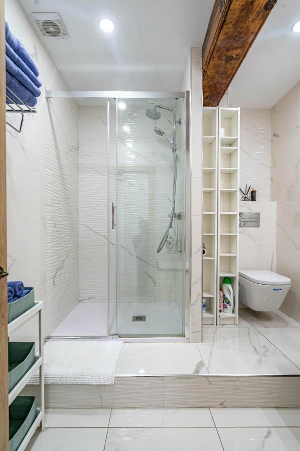 Central Luxury Flat With Free Parking Διαμέρισμα Βαλένθια Εξωτερικό φωτογραφία