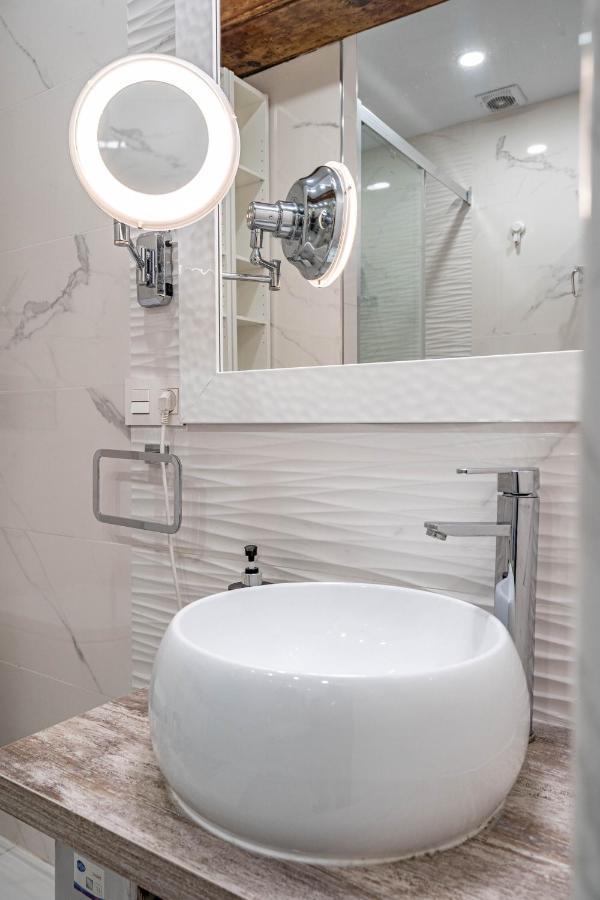 Central Luxury Flat With Free Parking Διαμέρισμα Βαλένθια Εξωτερικό φωτογραφία